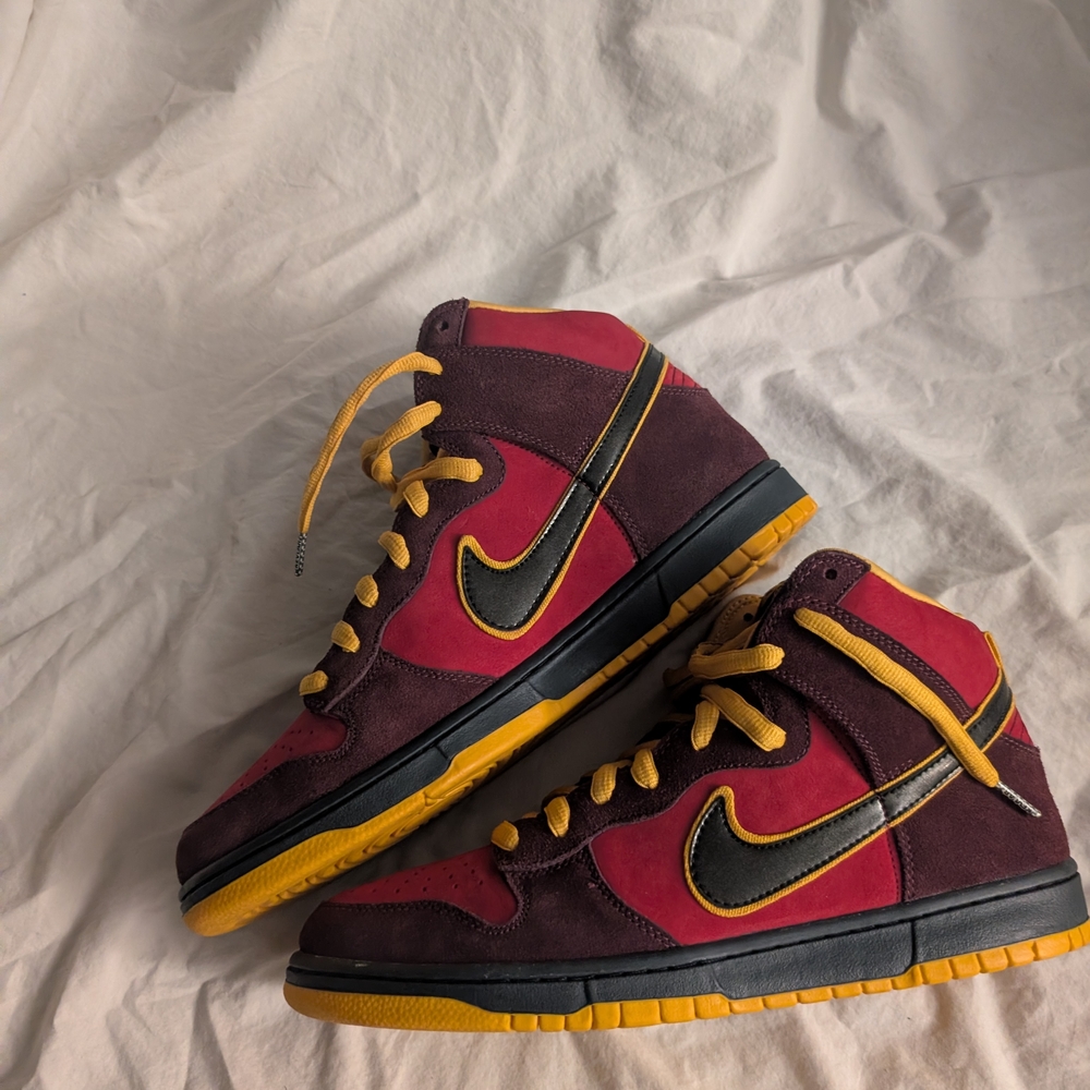 Nike Dunk High Premium SB in Red, Black & Yellow - Picture 4 of 5